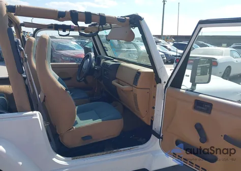 1998 Jeep Wrangler Sahara из США, поврежденный, VIN 1J4FY49S8WP750416